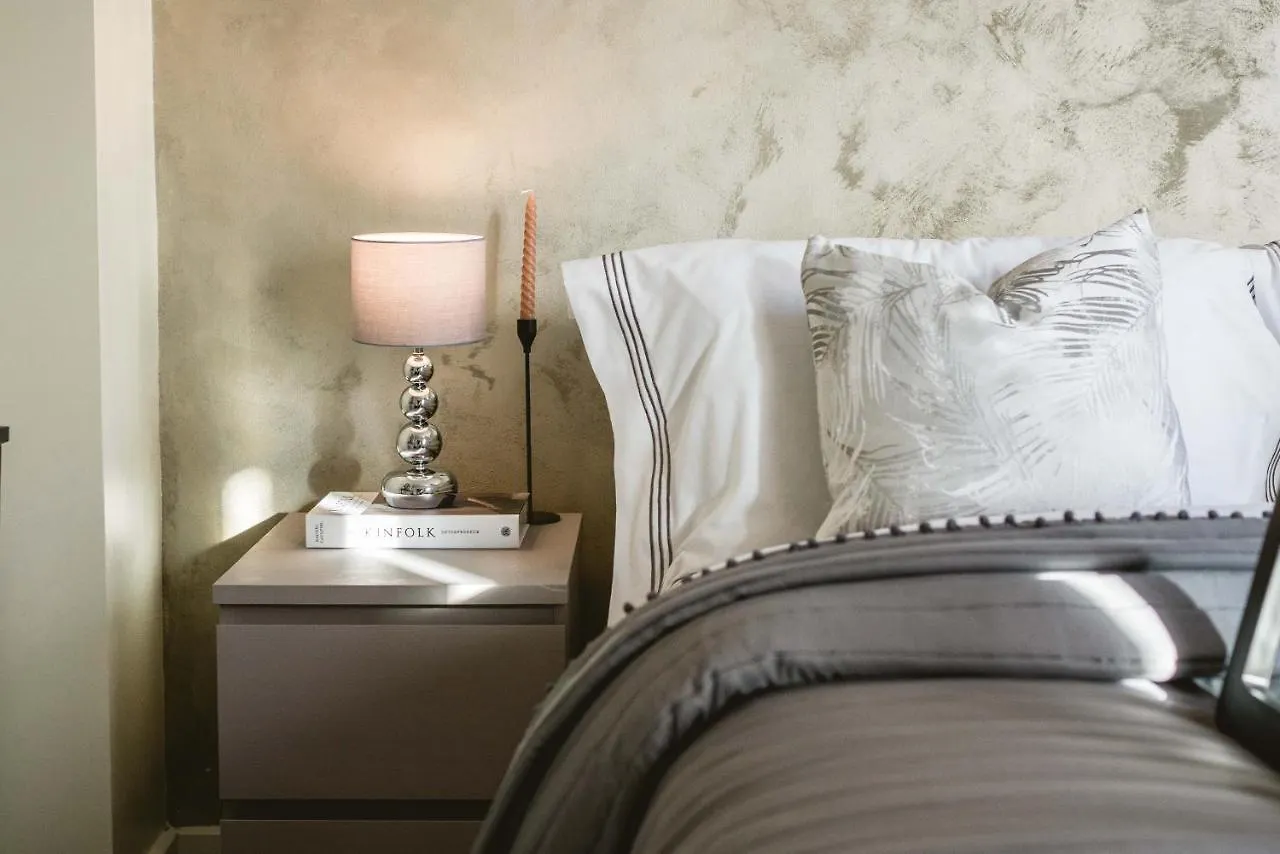 Canary Wharf 2-Bed Luxury Haven Londra Appartamento