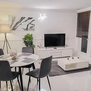 Stunning 2 Bedroom In Canary Wharf - Morland Apartment