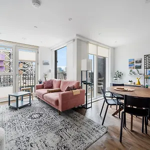 Impeccable Modern 2br Peachy Apartment
