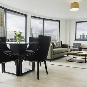 Aldgate Apartment
