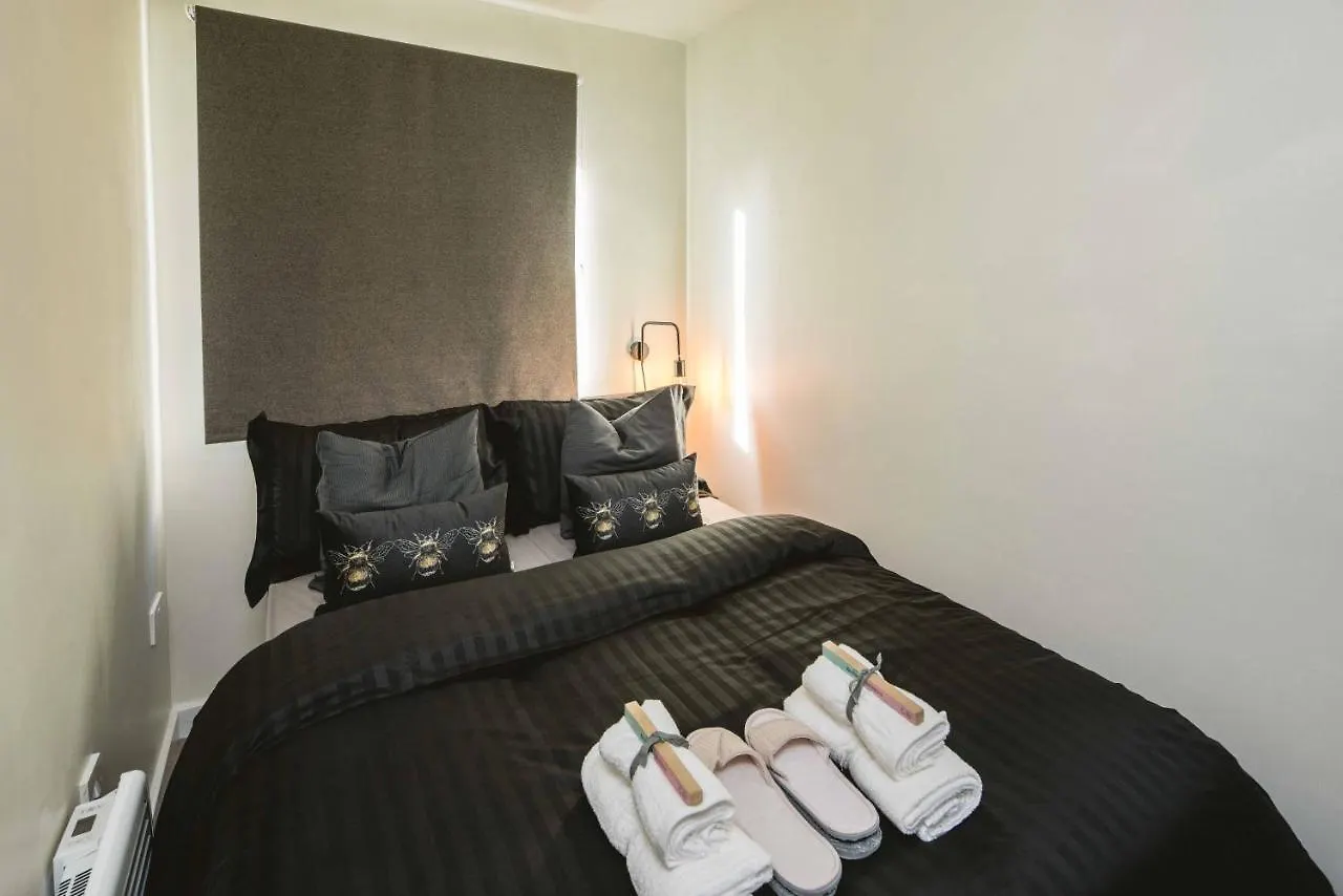 Canary Wharf 2-Bed Luxury Haven London 0*,  United Kingdom