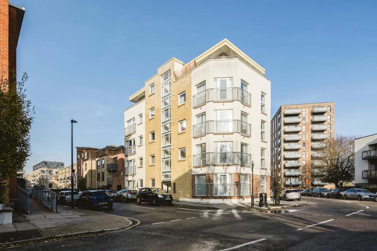 Canary Wharf 2-Bed Luxury Haven London United Kingdom