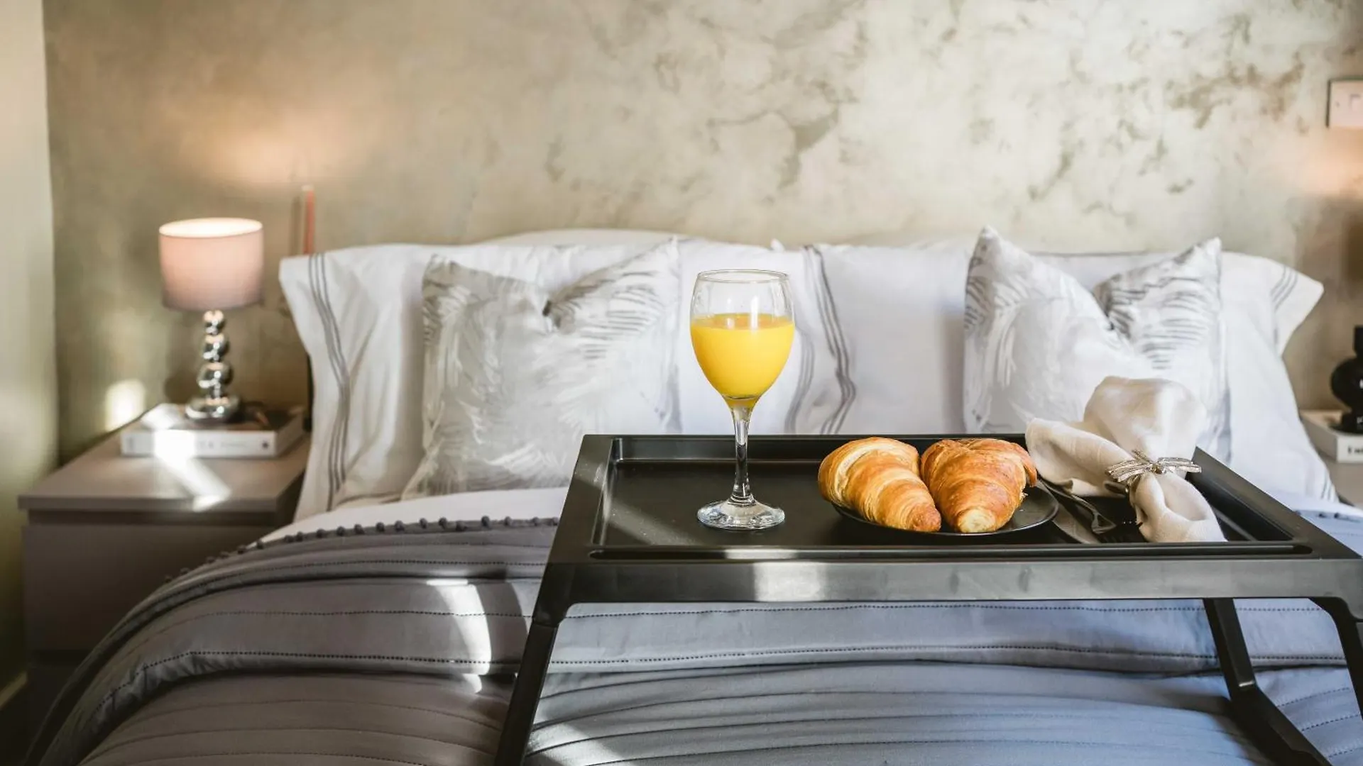 Canary Wharf 2-Bed Luxury Haven London United Kingdom